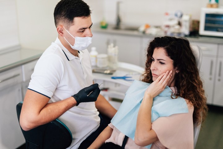 Cracked tooth treatment in Guildford
