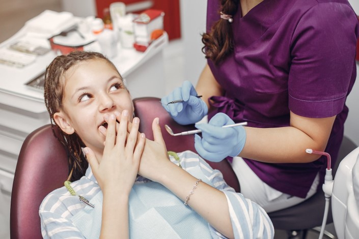 tooth-filling-in-Guildford.jpg
